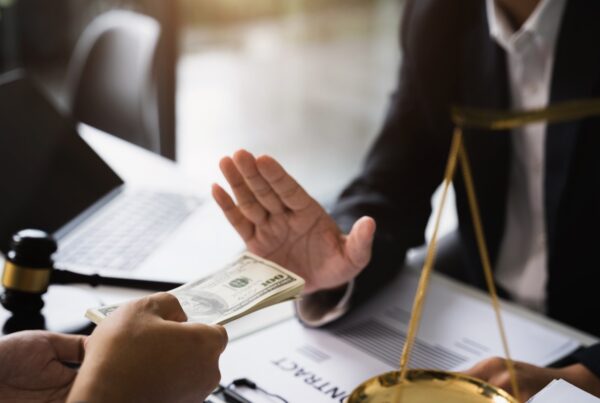 The Difference Between Pre-Settlement and Post-Settlement Funding