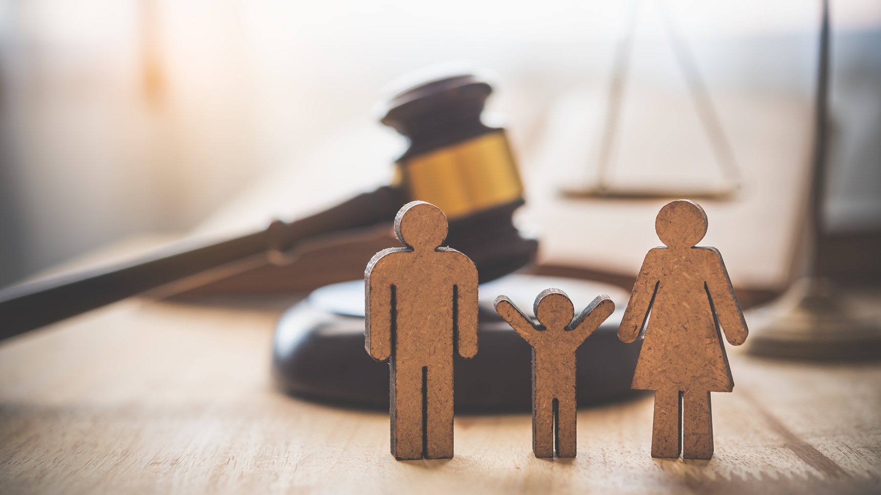 How Legal Funding Helps Single Parents